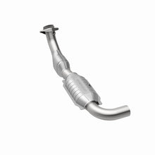 Load image into Gallery viewer, MagnaFlow Exhaust Products 447121 California CARB Direct-Fit Catalytic Converter for Select Ford Expedition, Ford F-150