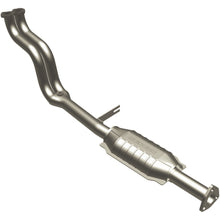 Load image into Gallery viewer, MagnaFlow Exhaust Products 23511 Standard Grade Direct-Fit Catalytic Converter for Select Alfa Romeo Spider