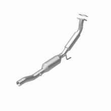 Load image into Gallery viewer, MagnaFlow Exhaust Products 5461526 California CARB Direct-Fit Catalytic Converter for Select Volkswagen Beetle, Volkswagen Golf, Volkswagen Jetta