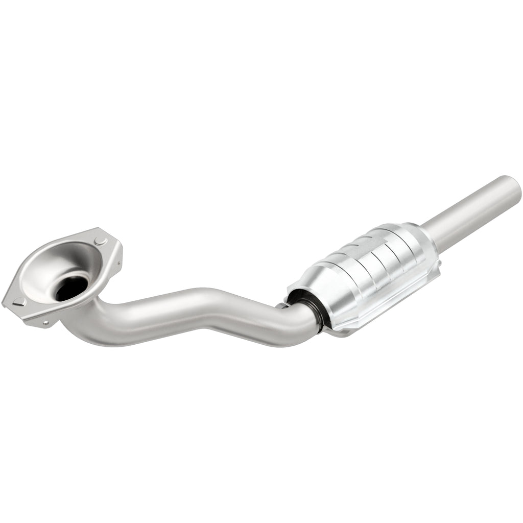 MagnaFlow Exhaust Products 22924 Standard Grade Direct-Fit Catalytic Converter for Select Volkswagen Golf, Volkswagen Jetta