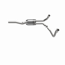 Load image into Gallery viewer, MagnaFlow Exhaust Products 4451296 California CARB Direct-Fit Catalytic Converter for Select Dodge B1500, Dodge B2500, Dodge B3500