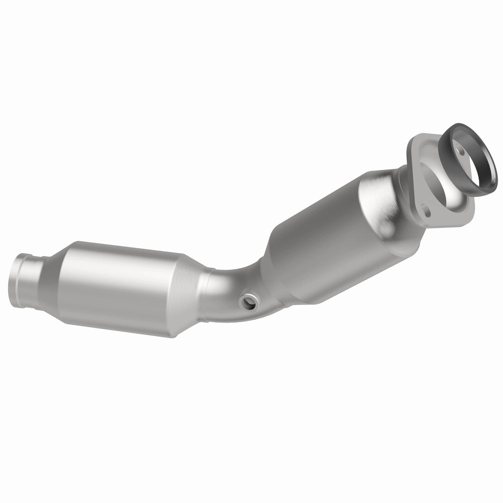 MagnaFlow Exhaust Products 52456 OEM Grade Semi-Direct Fit Catalytic Converter for Select Lexus CT200h, Toyota Prius V