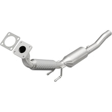 Load image into Gallery viewer, MagnaFlow Exhaust Products 5461526 California CARB Direct-Fit Catalytic Converter for Select Volkswagen Beetle, Volkswagen Golf, Volkswagen Jetta