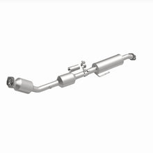 Load image into Gallery viewer, MagnaFlow Exhaust Products 6511112 California CARB Direct-Fit Catalytic Converter for Select Toyota C-HR