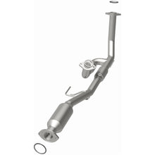 Load image into Gallery viewer, MagnaFlow Exhaust Products 4481892 California CARB Direct-Fit Catalytic Converter for Select Lexus ES300, Toyota Avalon, Toyota Camry