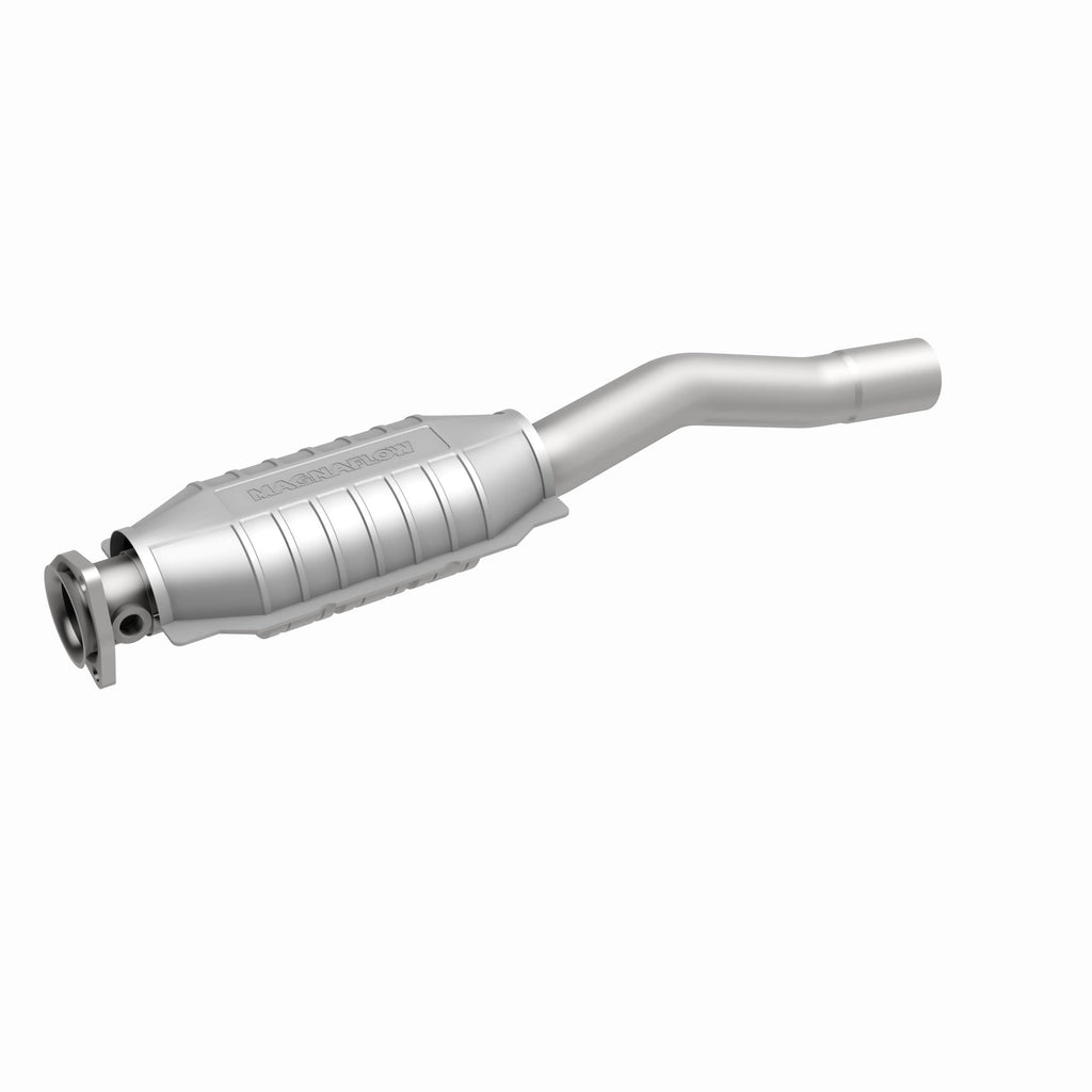 MagnaFlow Exhaust Products 23949 Standard Grade Direct-Fit Catalytic Converter for Select Volvo 740, Volvo 745, Volvo 760, Volvo 940