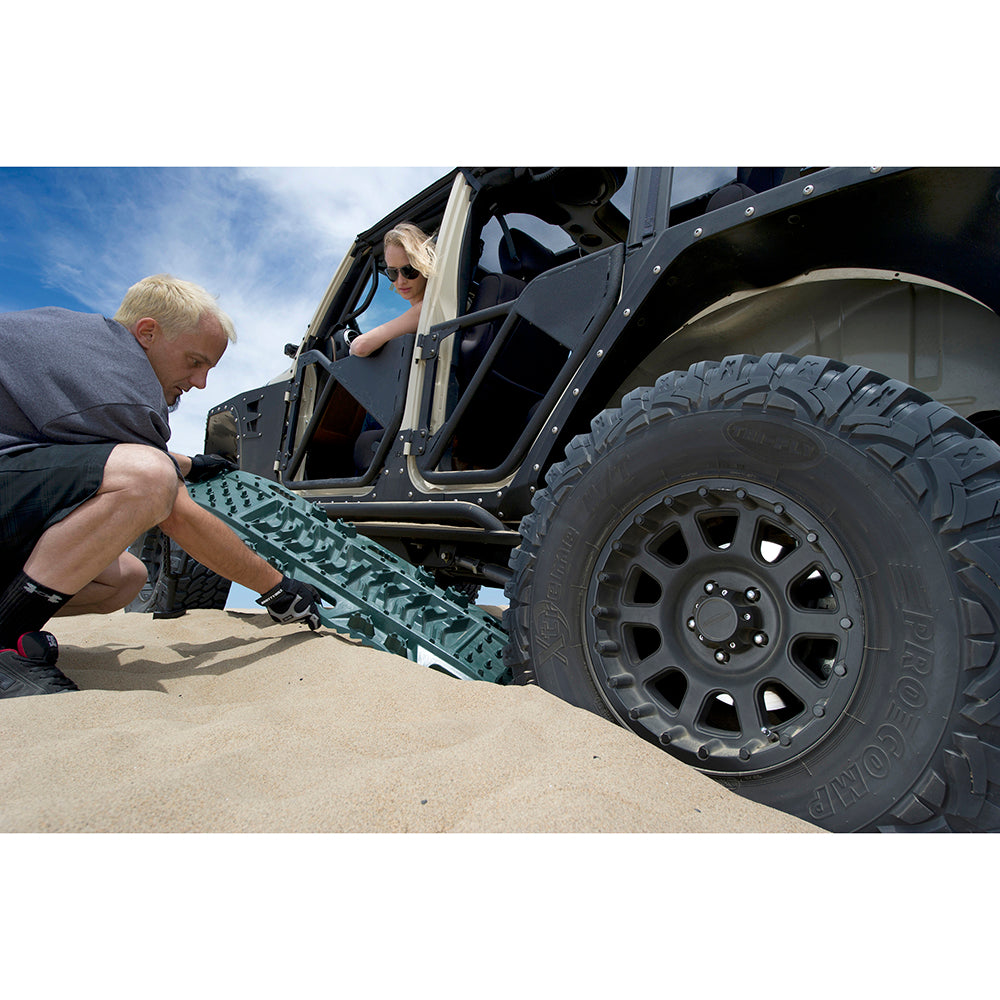 A.E.R.---All-Element-Ramps---Mud-Snow-Sand-Traction-Aids---Pair