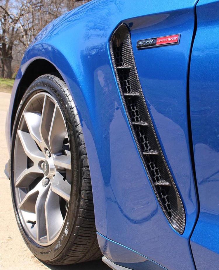 Anderson Composites AC-FF15FDMU-GR-01 Grille / Fender Vent / Body Badge Kit for Select Ford Mustang