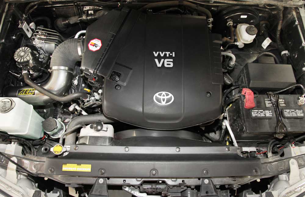 08-Chevy-Cobalt-Ss-Silver-Cold-Air-Intake