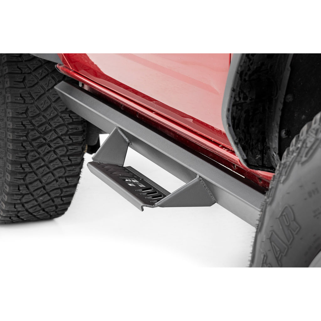 Al2-Drop-Steps-2-Door-Ford-Bronco-4Wd-(21-23)-Rough-Country