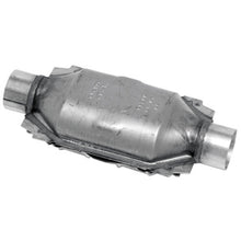 Load image into Gallery viewer, Walker Exhaust 15039 Standard EPA Universal Catalytic Converter 3" Inlet (ID) 3" Outlet (ID)