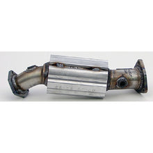 Load image into Gallery viewer, Walker Exhaust 16087 Ultra EPA Direct Fit Catalytic Converter