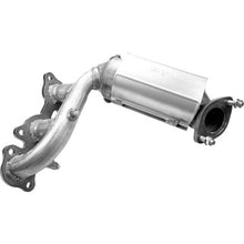 Load image into Gallery viewer, Walker Exhaust 16394 Ultra EPA Direct Fit Catalytic Converter with Integrated Exhaust Manifold