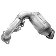 Load image into Gallery viewer, Walker Exhaust 16396 Ultra EPA Direct Fit Catalytic Converter with Integrated Exhaust Manifold