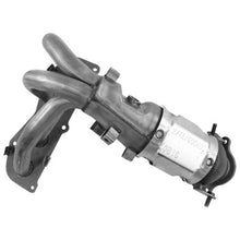 Load image into Gallery viewer, Walker Exhaust 16480 Ultra EPA Direct Fit Catalytic Converter with Integrated Exhaust Manifold