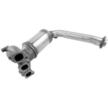 Load image into Gallery viewer, Walker Exhaust 16507 Ultra EPA Direct Fit Catalytic Converter with Integrated Exhaust Manifold