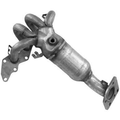 Walker Exhaust 16531 Ultra EPA Direct Fit Catalytic Converter with Integrated Exhaust Manifold