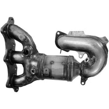 Load image into Gallery viewer, Walker Exhaust 16561 Ultra EPA Direct Fit Catalytic Converter with Integrated Exhaust Manifold
