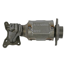 Load image into Gallery viewer, Walker Exhaust 16594 Ultra EPA Direct Fit Catalytic Converter with Integrated Exhaust Manifold