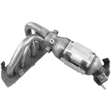 Load image into Gallery viewer, Walker Exhaust 16606 Ultra EPA Direct Fit Catalytic Converter with Integrated Exhaust Manifold