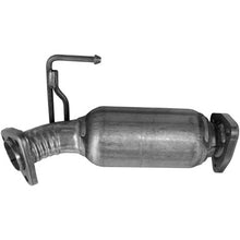 Load image into Gallery viewer, Walker Exhaust 16677 Ultra EPA Direct Fit Catalytic Converter