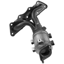 Load image into Gallery viewer, Walker Exhaust 16680 Ultra EPA Direct Fit Catalytic Converter with Integrated Exhaust Manifold