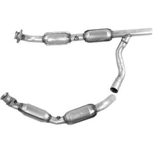Load image into Gallery viewer, Walker Exhaust 16772 Ultra EPA Direct Fit Catalytic Converter 3" Inlet (ID) 2.5" Outlet (OD)