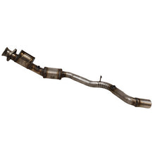 Load image into Gallery viewer, Walker Exhaust 16982 Ultra EPA Direct Fit Catalytic Converter