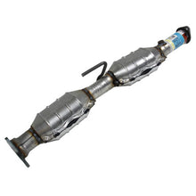 Load image into Gallery viewer, Walker Exhaust 53316 Ultra EPA Direct Fit Catalytic Converter