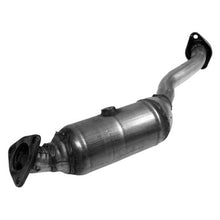 Load image into Gallery viewer, Walker Exhaust 53820 Ultra EPA Direct Fit Catalytic Converter