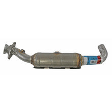 Load image into Gallery viewer, Walker Exhaust 73027 Ultra EPA Direct Fit Catalytic Converter 3" Inlet (ID) 2" Outlet (OD)