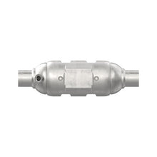 Load image into Gallery viewer, Walker Exhaust 93221 Ultra EPA Universal Catalytic Converter