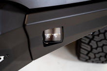 Load image into Gallery viewer, DV8 Offroad BE3EW40W BE3EW40W UNIVERSAL 3 INCH CUBE LED LIGHT WITH FLOOD PATTERN AND POST MOUNT