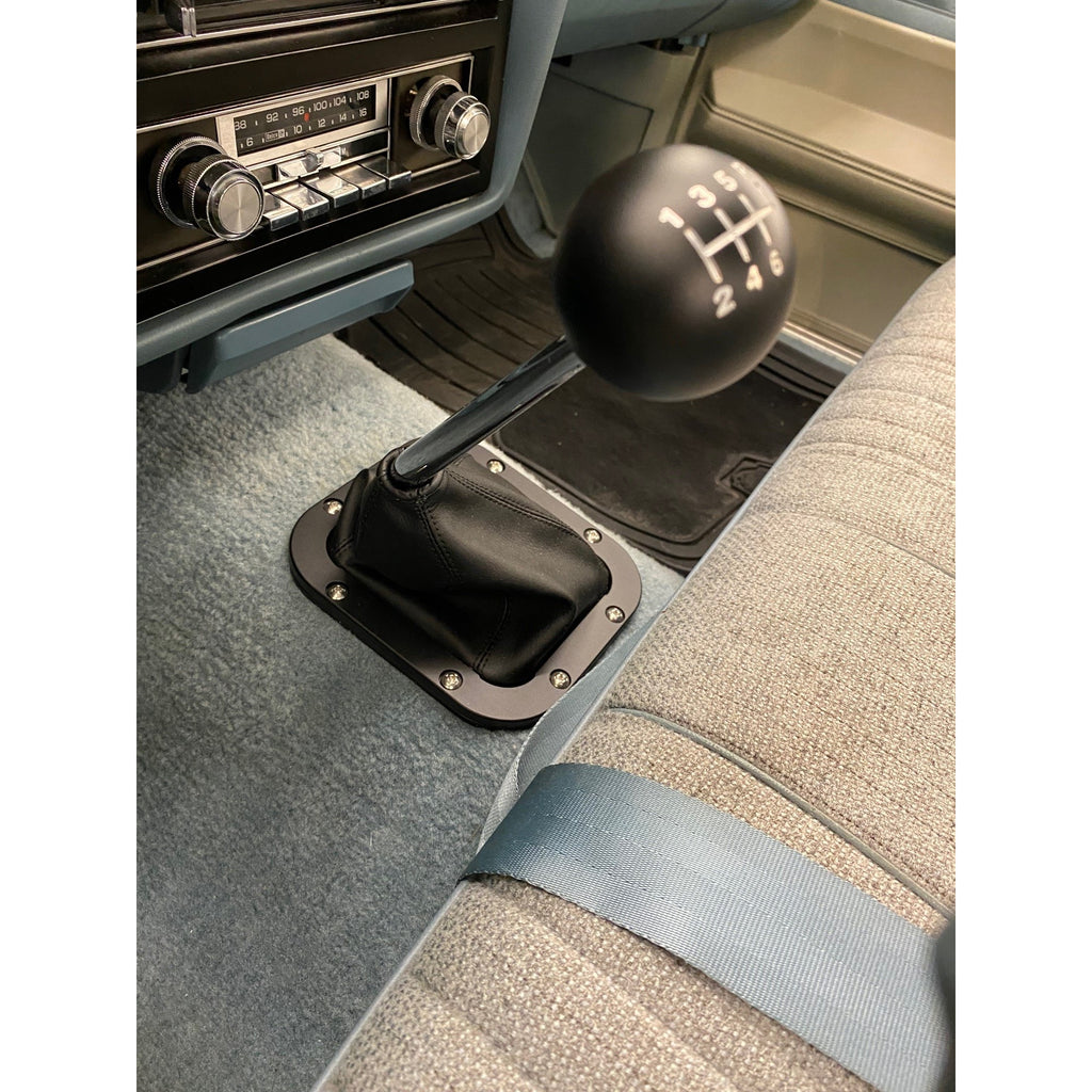 Billet-Shifter-Boot-And-Bezel---Rectangular---Black-Finish