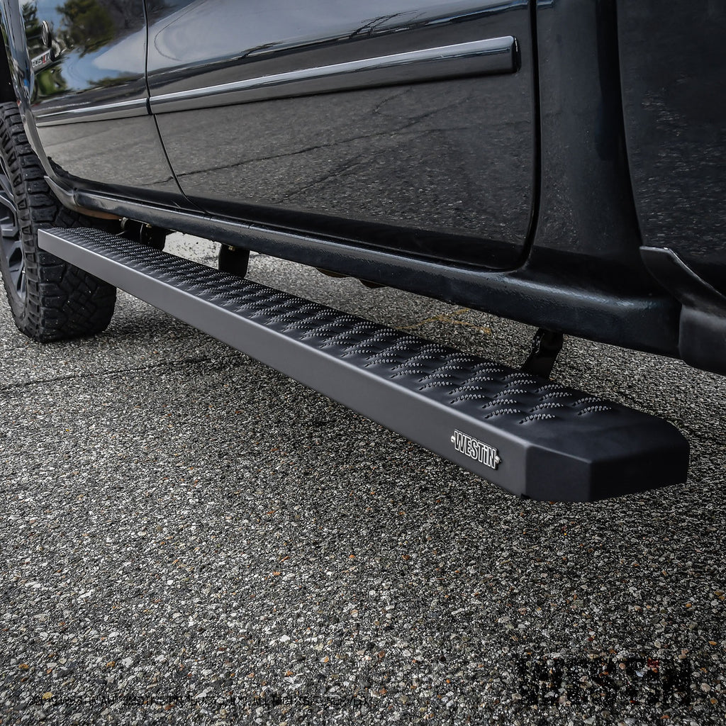 Black-86-Grate-Step-Cab-Length-Running-Boards-;-07-18-SilveradoSierra-Crew-Cab-1500-07-19-Hd
