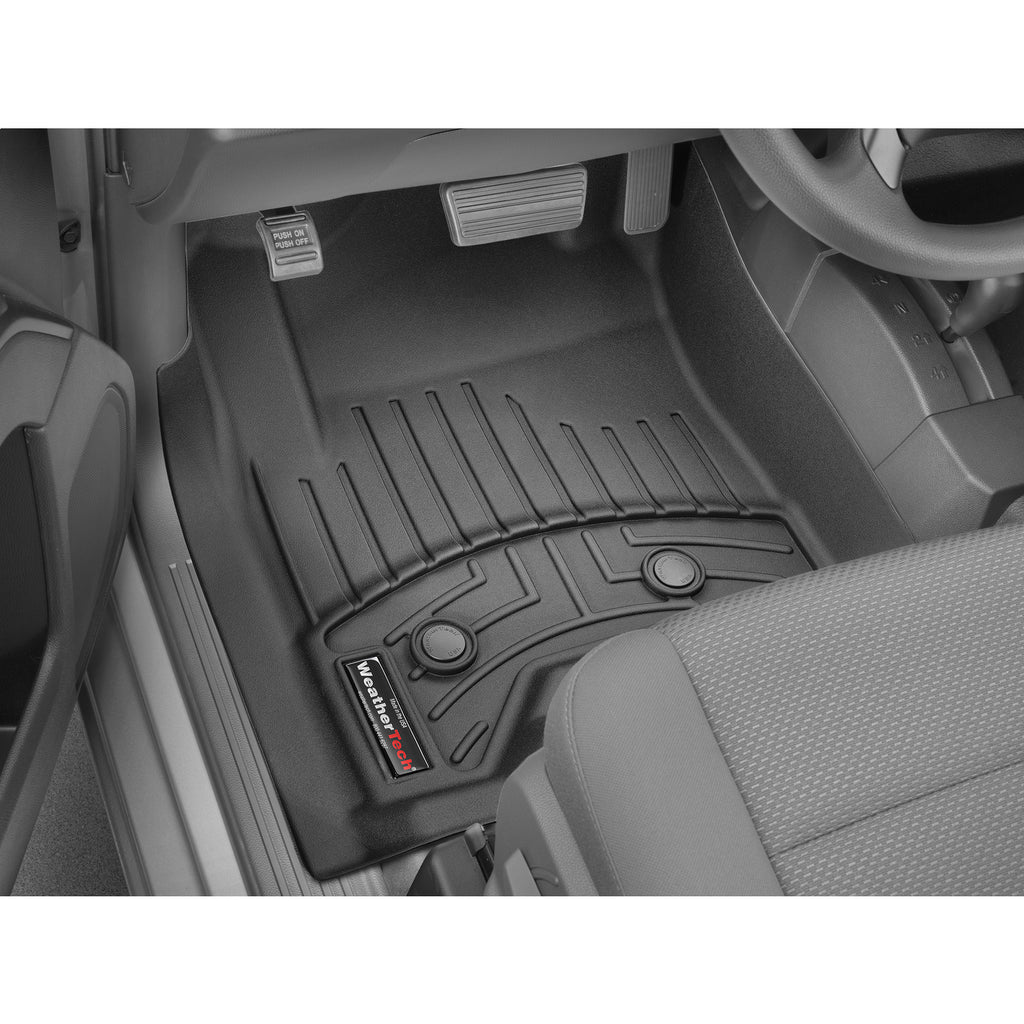 Black-Front-Floor-Liner-;-18-22-Mack-Anthem18-20-Mack-Pinnacle-With-Vinyl-Floor