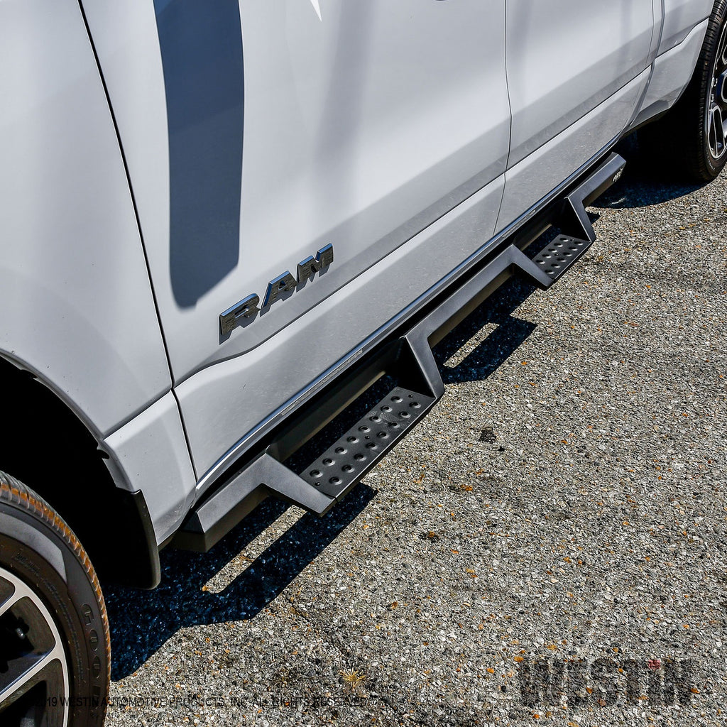 Black-Hdx-Drop-Step-;-Cab-Length-Nerf-Steps-;-19-24-Ram-1500-Crew-Cab