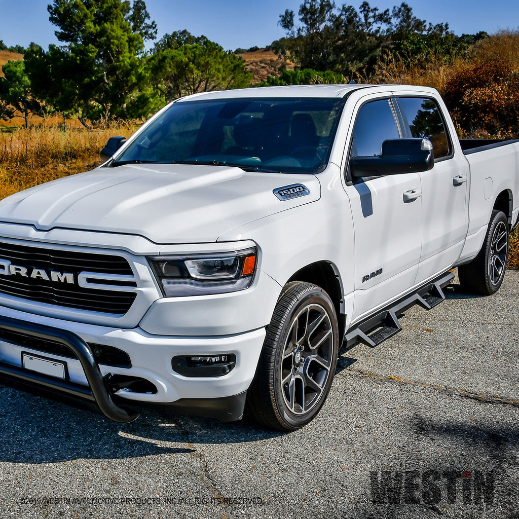 Black-Hdx-Drop-Step-;-Cab-Length-Nerf-Steps-;-19-24-Ram-1500-Crew-Cab