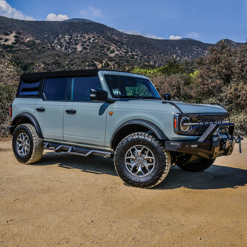Black-Hdx-Drop-Step-;-Cab-Length-Nerf-Steps-;-21-24-Bronco-4-Door