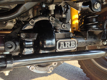 Load image into Gallery viewer, ARB 0750005B Differential Cover for Select Jeep Cherokee, Jeep Grand Cherokee, Jeep Liberty