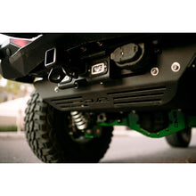 Load image into Gallery viewer, Bolt-On-Hitch-With-Cube-Lights-For-07-22-Jeep-Wrangler-JkJl-Dv8-Offroad