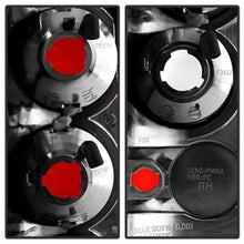 Load image into Gallery viewer, Chevy-Silverado-1500-03-06-(Does-Not-Fit-Stepside)Euro-Style-Tail-Lights-Chrm-Alt-Yd-Cs03-C