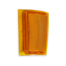 Load image into Gallery viewer, Classic-Trucks-Gmt400-Upper-Side-Marker-Light---Rh---Chevy