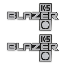 Load image into Gallery viewer, Classic-Trucks-K5-Fender-Badge-Pair---Blazer-4Wd