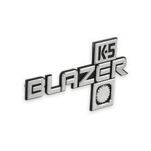 Load image into Gallery viewer, Classic-Trucks-K5-Fender-Badge-Pair---Blazer-4Wd