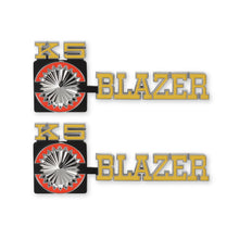 Load image into Gallery viewer, Classic-Trucks-K5-Fender-Badge-Pair---Blazer-4Wd