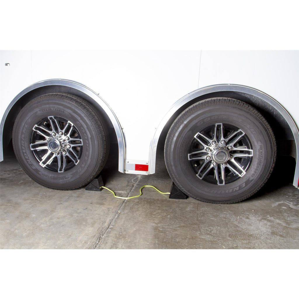 Daystar-Dual-Wheel-Chock-With-3-Foot-Plasma-Rope-Tether