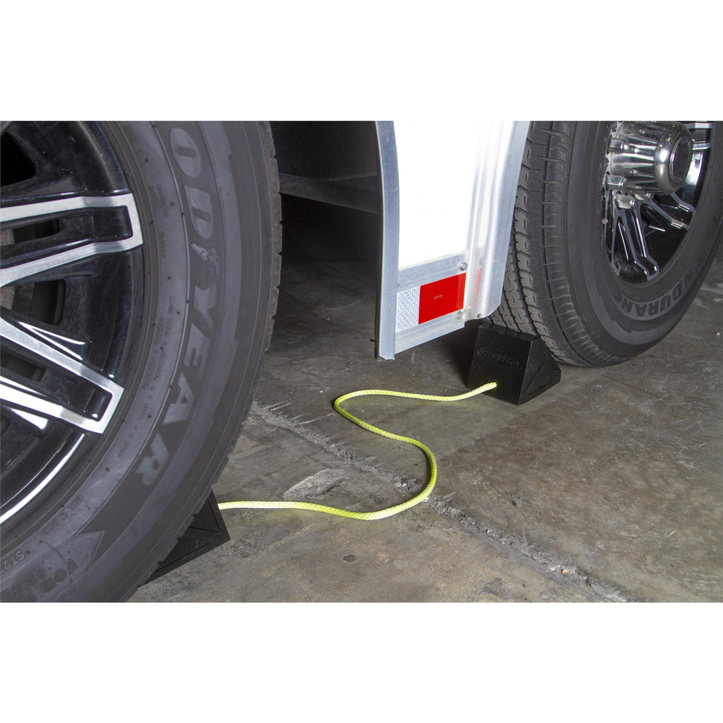Daystar-Dual-Wheel-Chock-With-3-Foot-Plasma-Rope-Tether