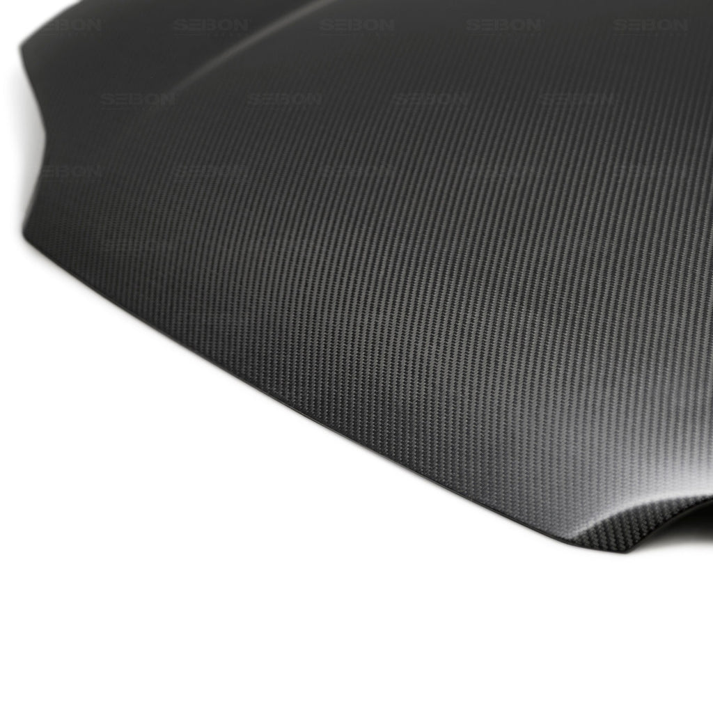 Dry-Carbon-Hood