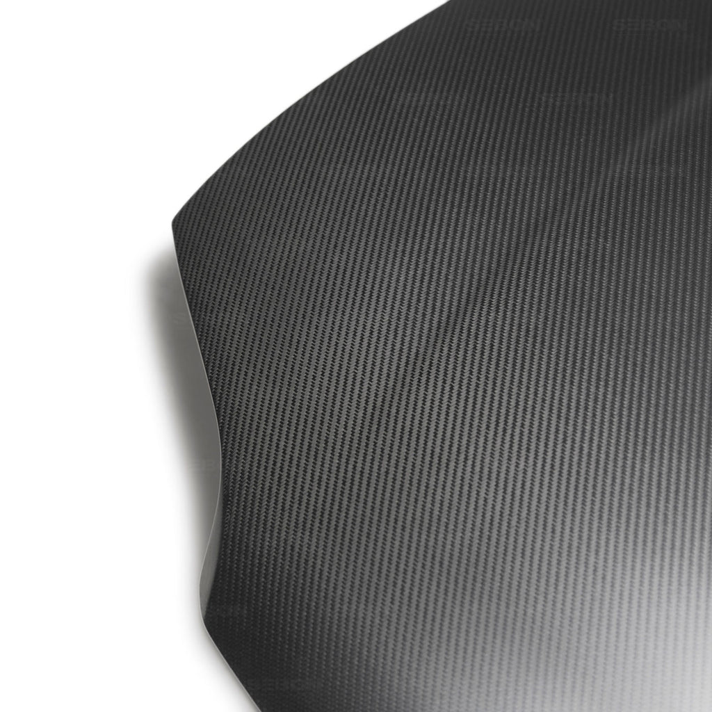 Dry-Carbon-Hood
